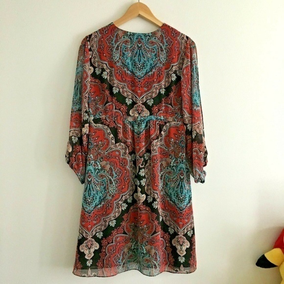 International‎ Concept Cold Shoulder V Neck Dress - Picture 2 of 4